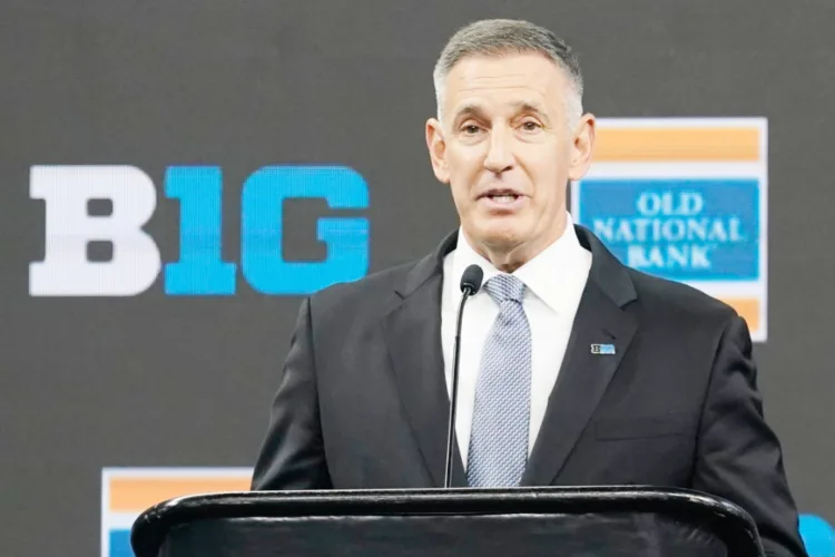 Big Ten taking a wait-and-see approach